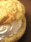 岩手まるごと生クリームメロンパン